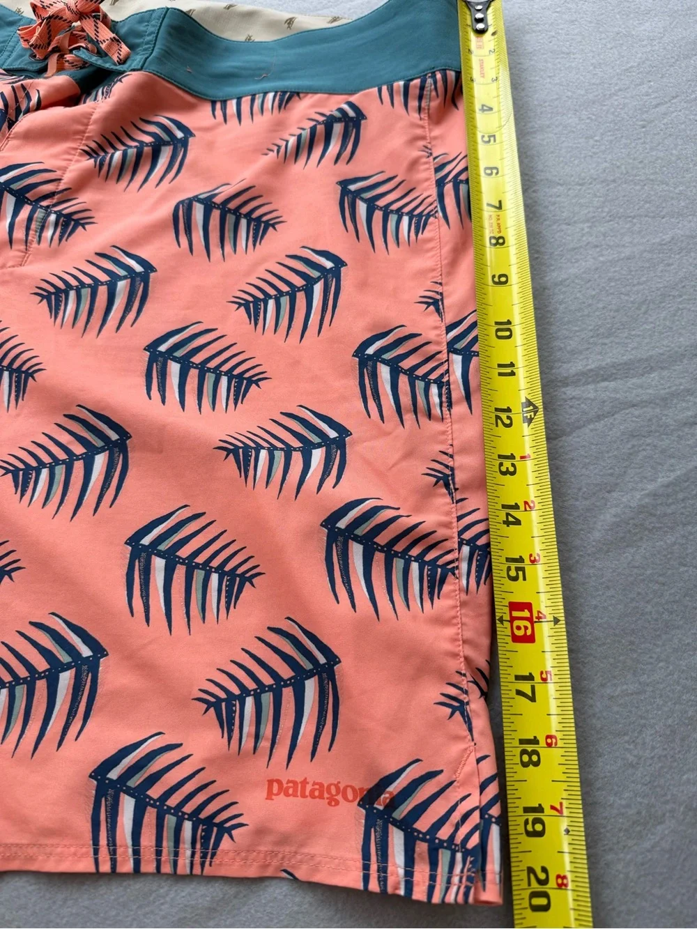 Patagonia Stretch Planing Board Shorts Sz 38 Four-Way Stretch Palms of Heart